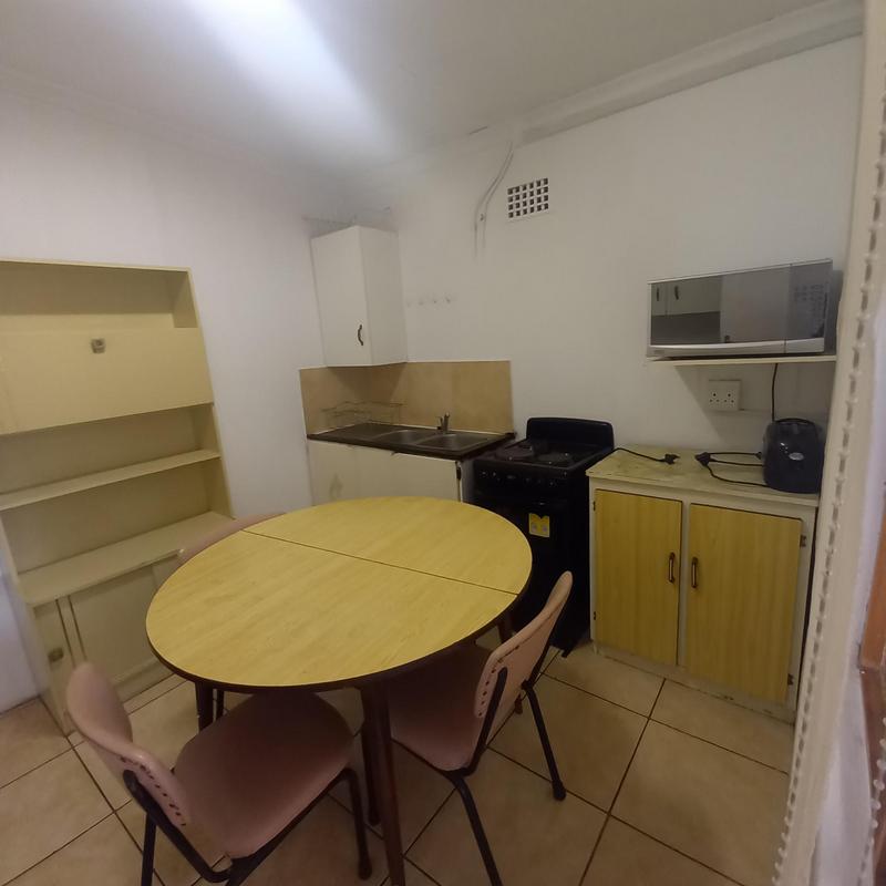 1 Bedroom Property for Sale in Kensington Western Cape